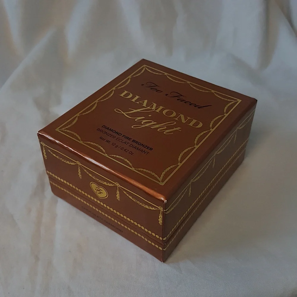 Too Faced - Diamond Fire Bronzer - Picture 5 of 7